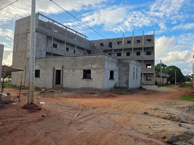 Construction d'un complexe à Goudomp